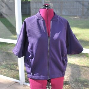 Nike Dry Fit Short Sleeve Front Zip Sweatshirt Purple Size Medium EUC